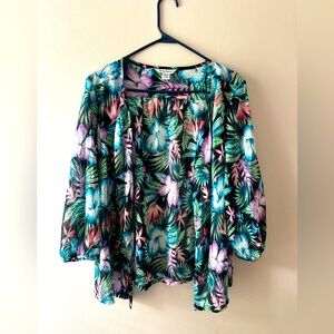 Tommy Bahama women's floral-print kimono-style top size M